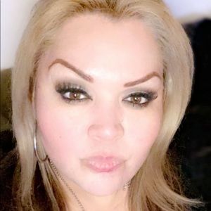 Meet your Posher, Maribel